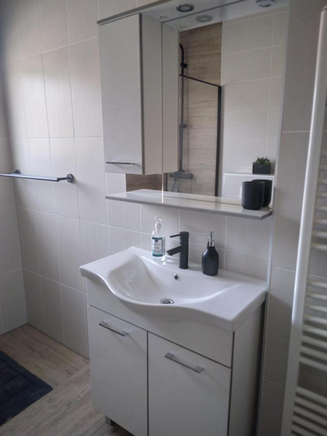 Apartment Gabi Smoljanac Buitenkant foto
