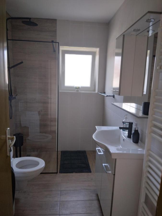Apartment Gabi Smoljanac Buitenkant foto