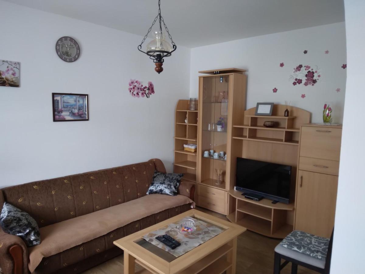 Apartment Gabi Smoljanac Buitenkant foto